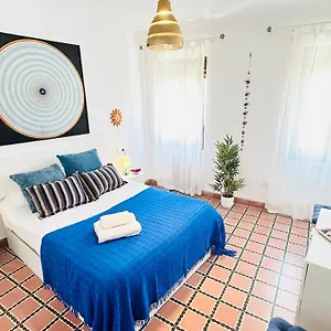 Сasa de vacaciones Cozy Town House With Terrace And Free Wifi, Ronda